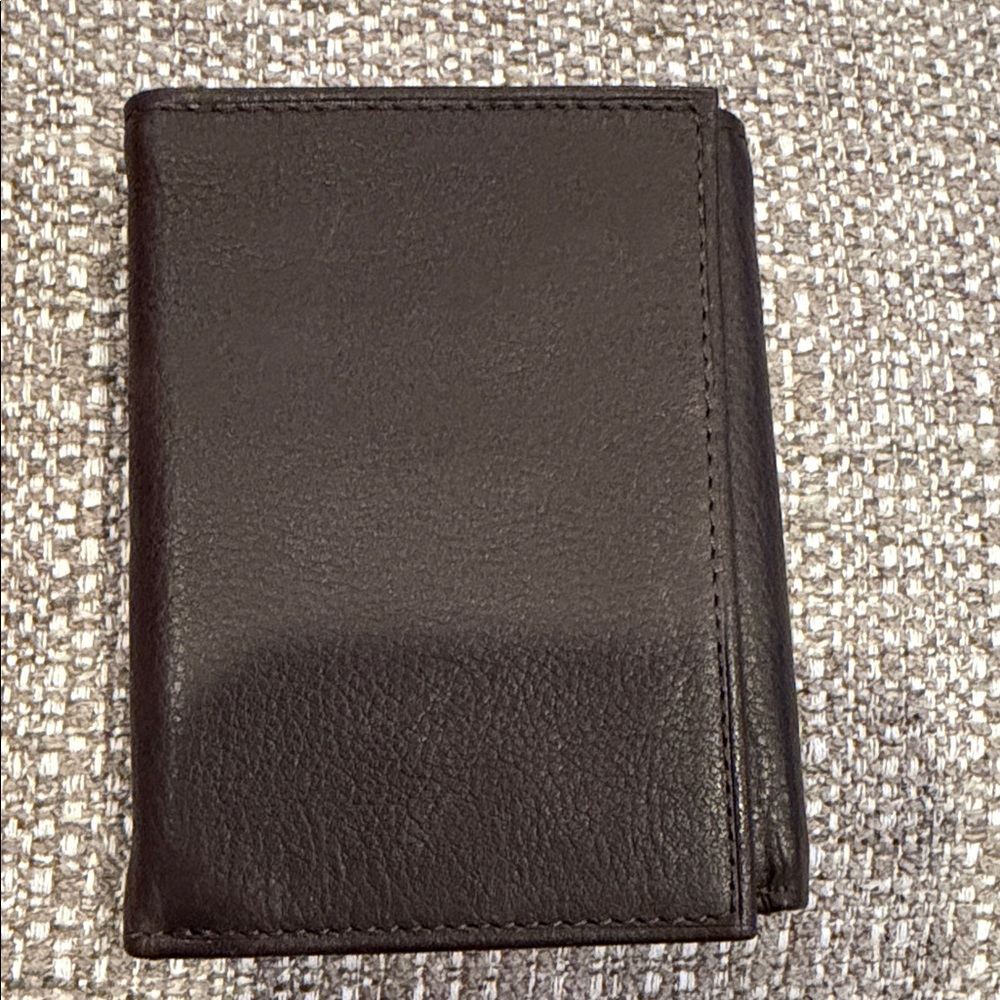 Club Room Dark Leather Card Holder